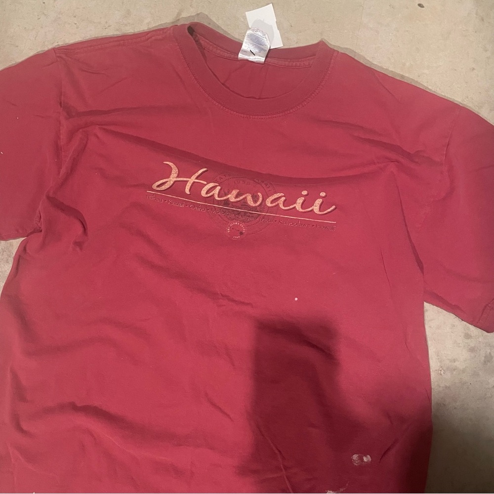 Hawaiian red tshirt